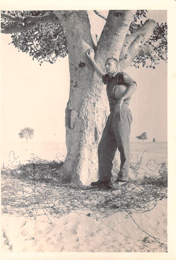 David Faldini durante o tempo em que atuou na Faixa de Gaza, em 1960 por Arquivo pessoal