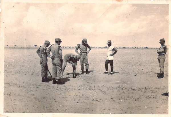 David Faldini durante o tempo em que atuou na Faixa de Gaza, em 1960 por Arquivo pessoal