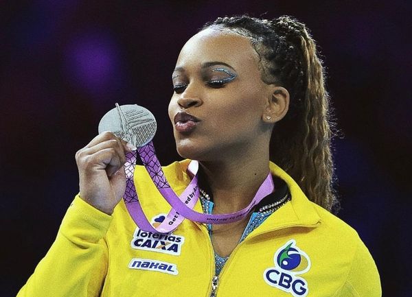 Rebeca Andrade faturou cinco medalhas no Mundial de Antuérpia