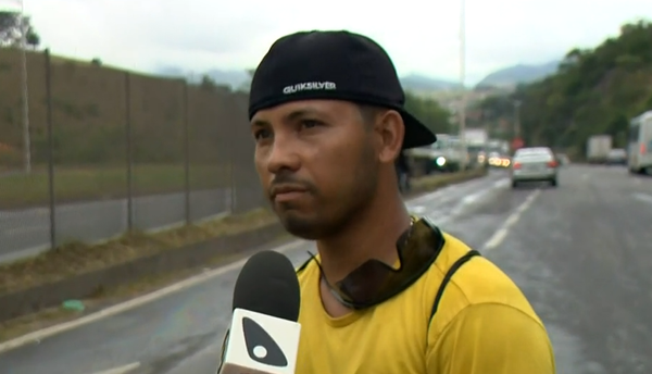 Zenilton dirigia o carro que capotou em Cariacica