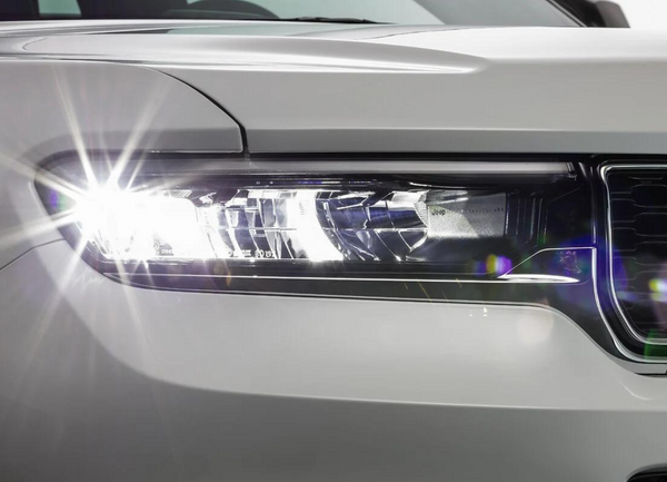 Jeep Grand Cherokee 4xe híbrido plug-in por Jeep/Divulgação