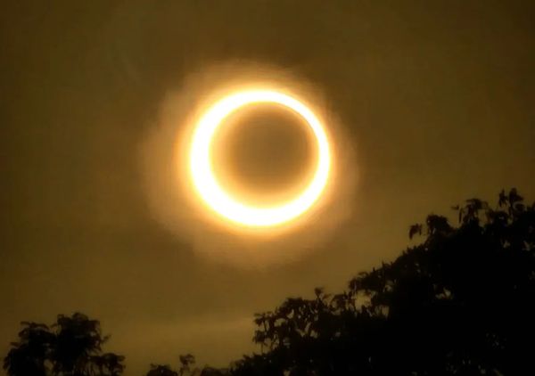 Ápice do eclipse solar anular em João Pessoa, na Paraíba, às 16h49 por Danielle Carneiro/Semana do Eclipse 2023