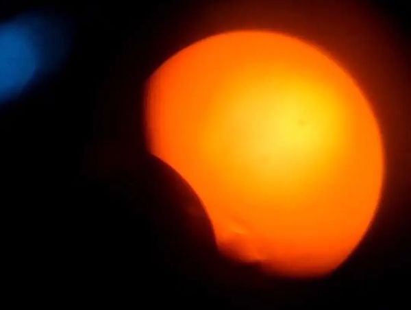 Eclipse solar anular visto em São Luís, no Maranhão por Reprodução/Observatório Nacional