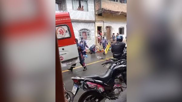 Samu socorreu vítimas de acidente em Flexal II mas ambulância foi interceptada em Porto de Santana