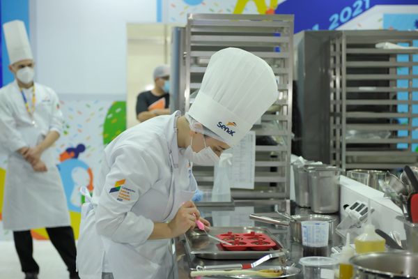 No total, 61 competidores de 22 estados brasileiros disputam as vagas para a competição internacional em sete áreas de atuação por Senac/Divulgação