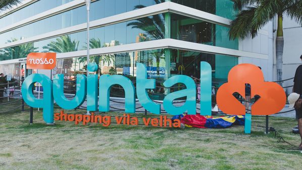 O novo espaço “Nosso Quintal” conta com programações e atividades especiais para a criançada. Shopping também recebe turma do Bolofofos no sábado, dia 21