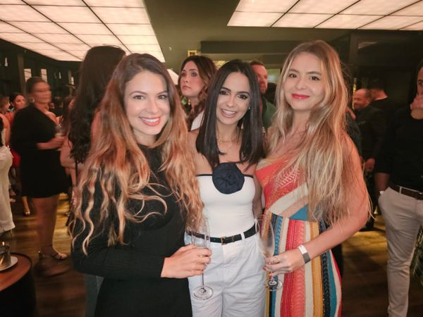 Cristal Bastos, Dani Brreto e Camila Silveira