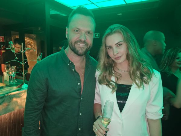 Rogerio. Santorio e Chayani Schmidt