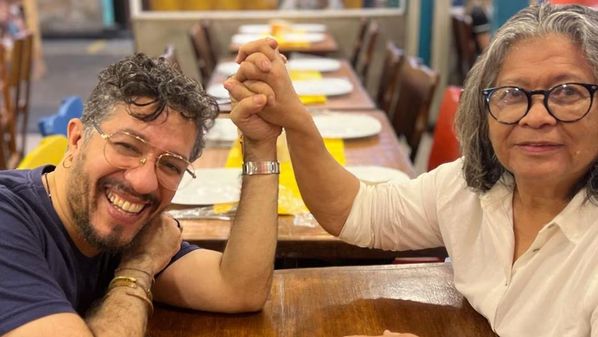 Ex-diretora de Xuxa anunciou a parceria com o ex-deputado em sua conta no Instagram