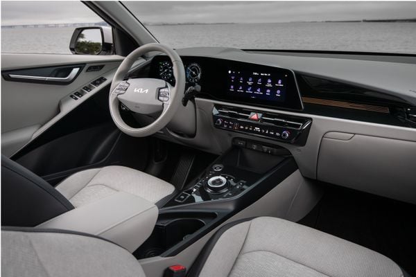 Híbrido Kia Niro EX reduz o preço e agora custa 199.990,00
