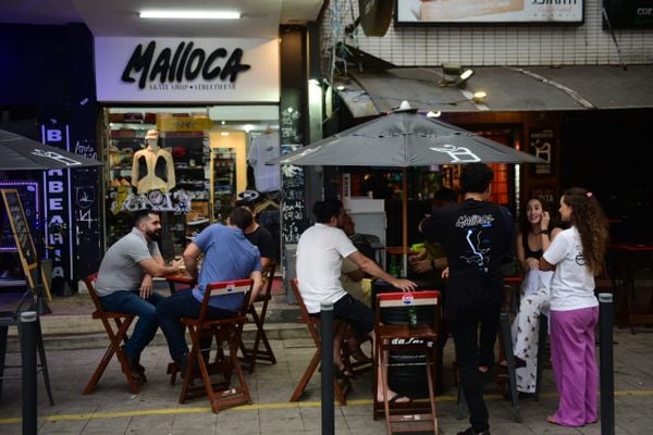 Inauguração da nova Rua da Lama, em Vitória por Ricardo Medeiros