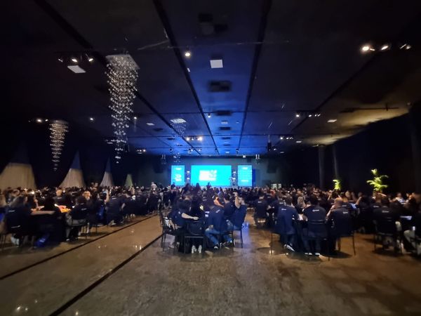 Primeira convenção de vendas do Grupo Orletti reuniu grandes nomes nacionais para falar de alta performance, atendimento e o novo perfil do consumidor por Grupo Orletti/Divulgação