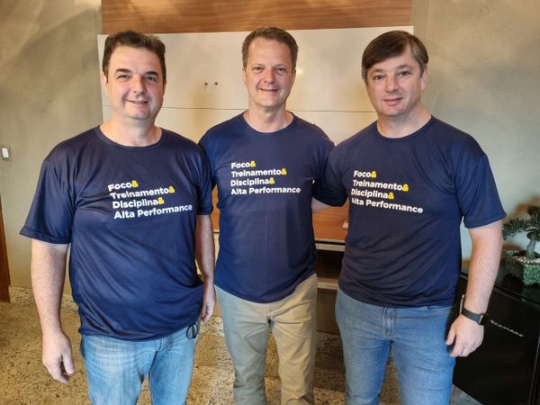 Willian, Wagner e Rafael Orletti por Grupo Orletti/Divulgação