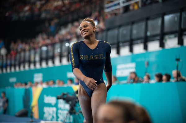 Rebeca Andrade confirmou o favoritismo na final dos saltos feminino