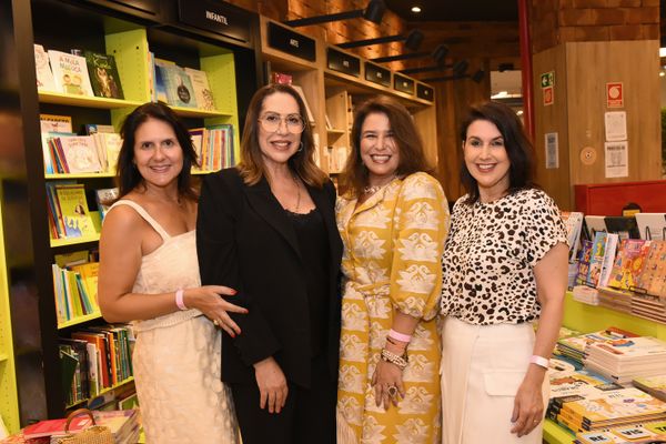 Katia Toribio Laranja, Flavia Saade,Karla Toribio Pimenta e Renata Rasseli