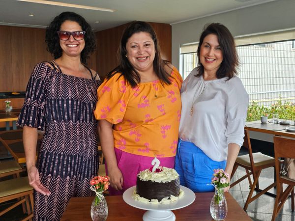 Lethicia Ribeiro, Elaine Silva e Renata Rasseli