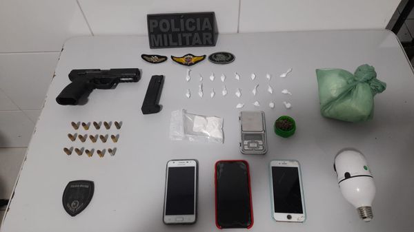 Material apreendido durante ação policial em Linhares