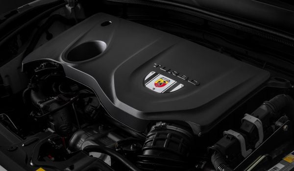Fiat Fastback Abarth 2024