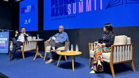 Pedra Azul Summit: O comentarista da GloboNews Gerson Camarotti, o analista político João Gualberto e a colunista de A Gazeta Letícia Orlandi