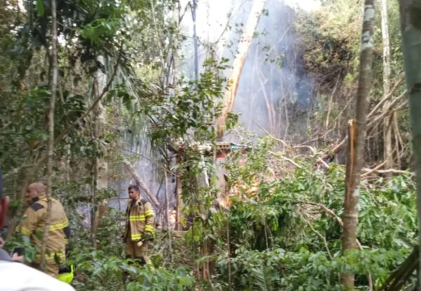 Avião cai no Acre