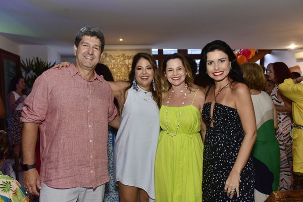 Evandro Bastos, Roberta Furtado, Mariana Lisboa e Juliana Ferraz 