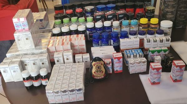 Anabolizantes apreendidos na casa de suspeito em Vitória por Reprodução | Polícia Federal