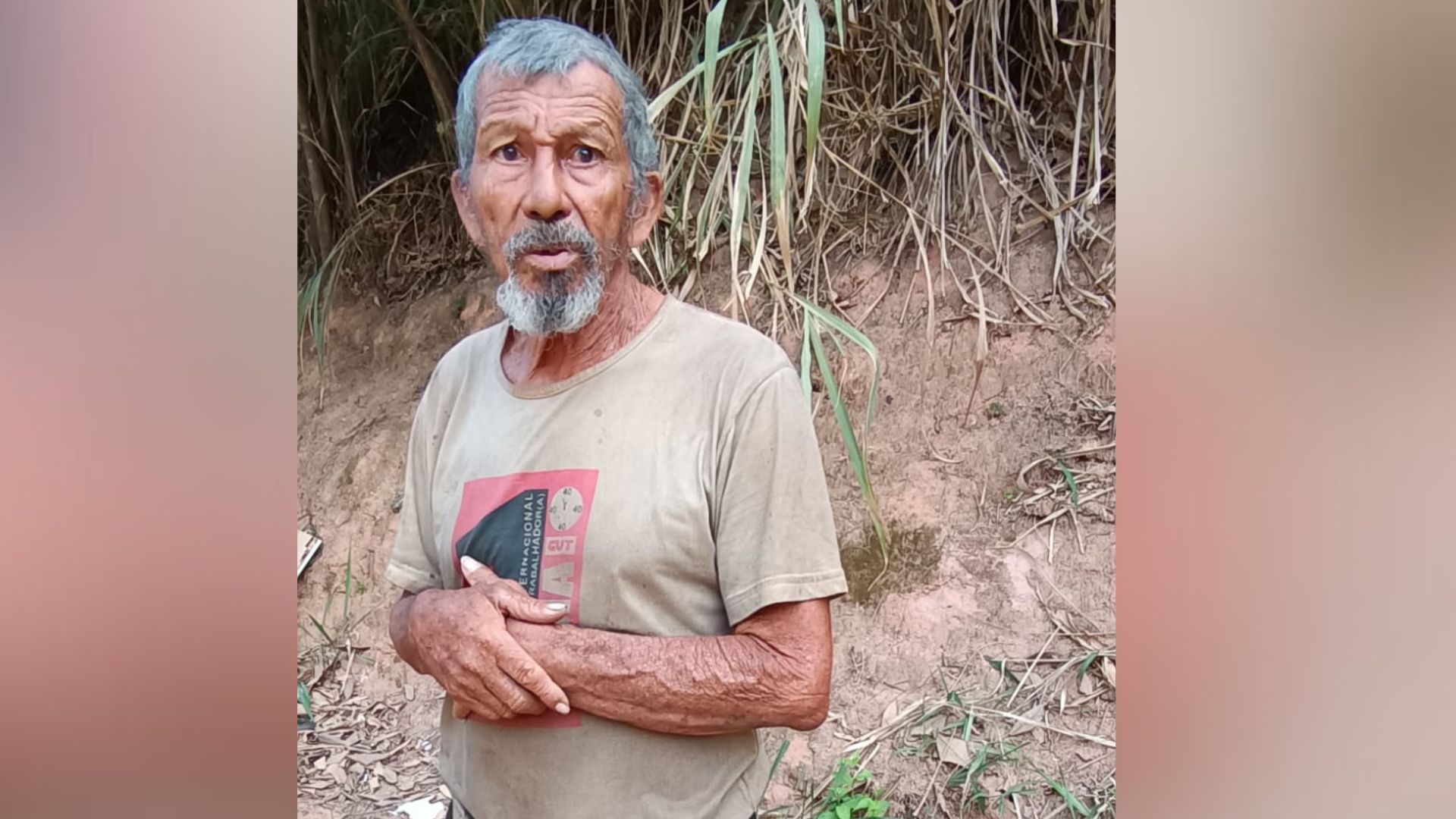 João Silva, de 76 anos, mora sozinho e foi visto pela última vez na quarta-feira (1°); quem tiver informações pode ligar para o telefone (28) 99928-3821