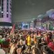 Imagem - Torcedores do Fluminense fazem a festa após título da Libertadores em Vitória