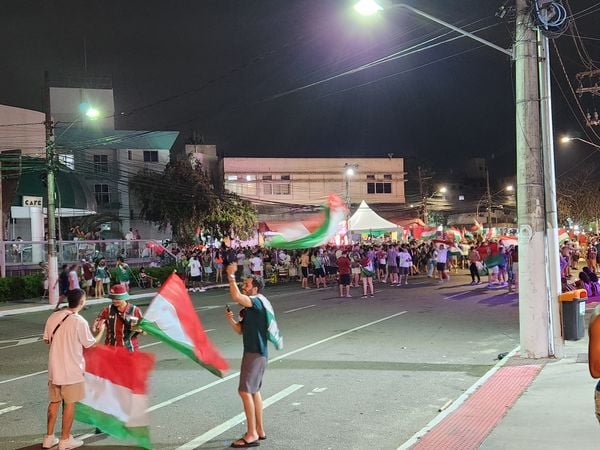 Festa da torcida do Fluminense na Rua da Lama, em Vitória por Breno Coelho