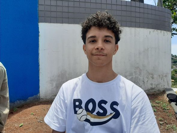 David Gomes, 17, primeiro da fila na Faesa por Fernando Madeira