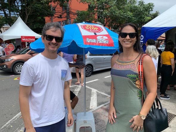 Professor de geografia João Nardoto, e coordenadora pedagógica Jaqueline Fiorentini da escola estadual Renato Pacheco por Vitor Gregório