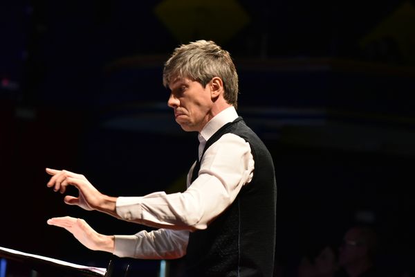 Ópera Contos de Júlia