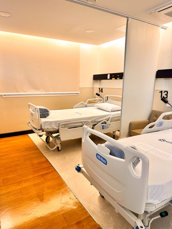 Além disso, o Centro de Infusão agora também realiza reposição de ferro, bloqueio para dor, medicações para doenças autoimunes e neurológicas. por Hospital Santa Rita/Divulgação