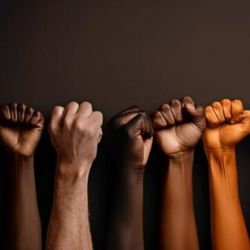 A data se refere ao dia da morte de Zumbi, líder do Quilombo dos Palmares, e se tornou feriado nacional pela primeira vez no ano passado; saiba o que abre e fecha