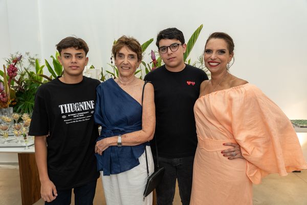 Bruna Medeiros e família