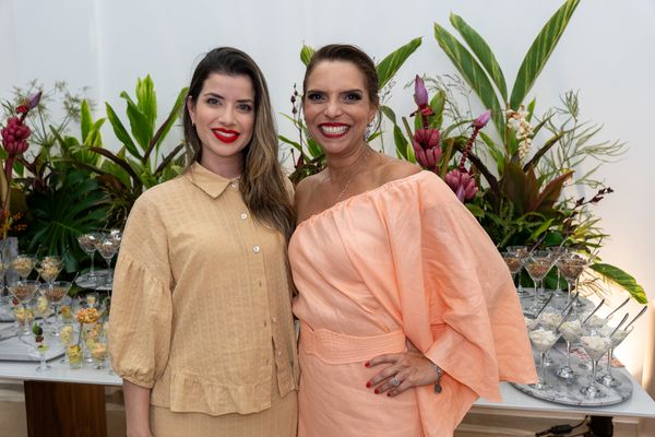 Carol Saith e Bruna Medeiros