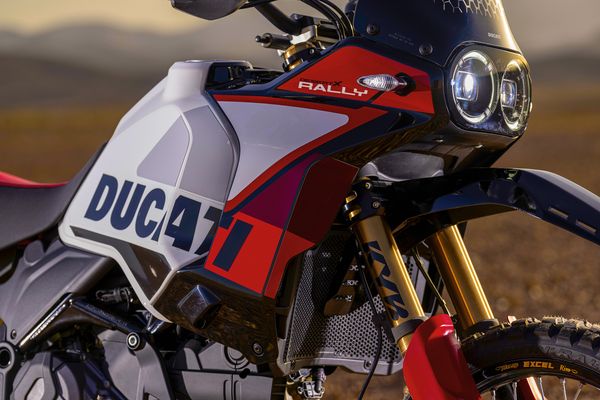 Ducati DR 2024 é uma configuração ainda mais radical da DesertX, com suspensões para off-road extremo