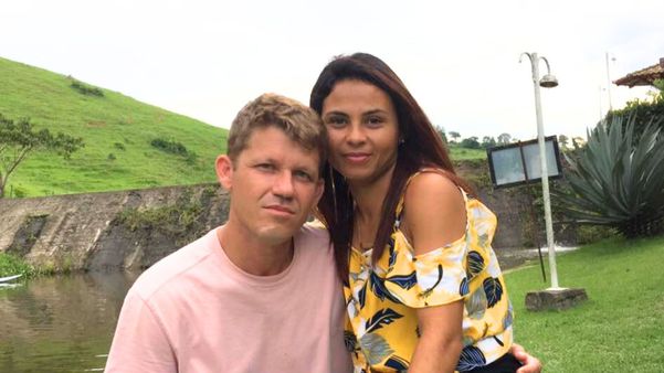 Paulo Cezar Maroni Silveira. Na garupa estava a esposa dele, Elida Cassia Alves da Silva.