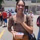 Imagem - Jovem leva marmita para não se atrasar para o 2º dia de prova do Enem