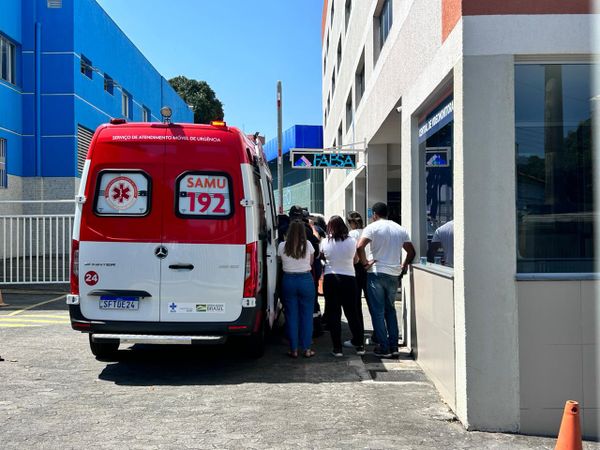 Enem 2023: ambulância socorre candidato que passou mal em Vitória