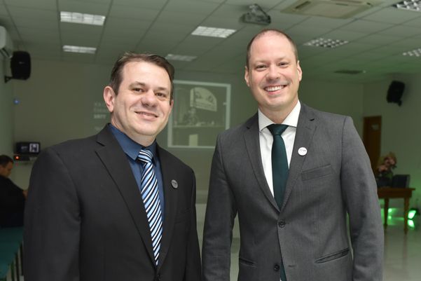  Dr. Fabricio Gaburro e Dr. Leonardo Lessa