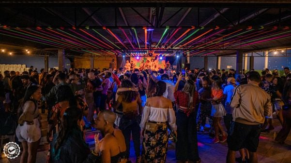 Evento acontece no Recreio dos Olhos, em Tabuazeiro, e conta com apresentações de Banda Os Cangaceiros, Banda Severina e Azul DJ