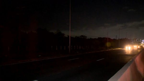 Rodovia das Paneleiras sem iluminação  por Pablo Campos