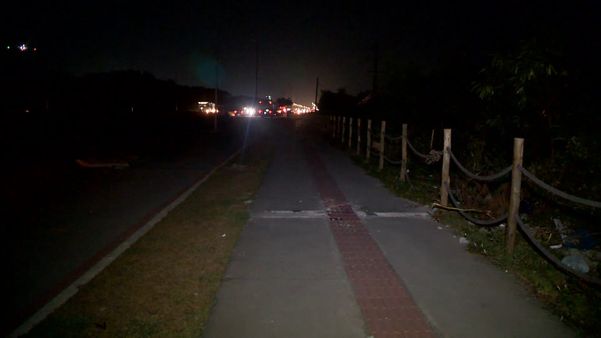 Rodovia das Paneleiras sem iluminação  por Pablo Campos