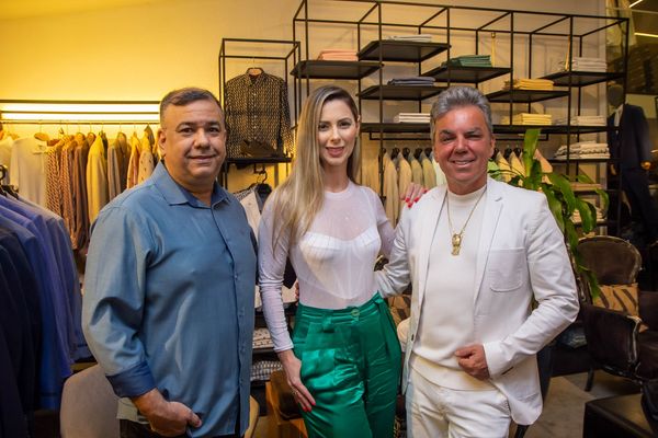 Álvaro Estrella, Úrsula Estrella e Ivan Aguilar