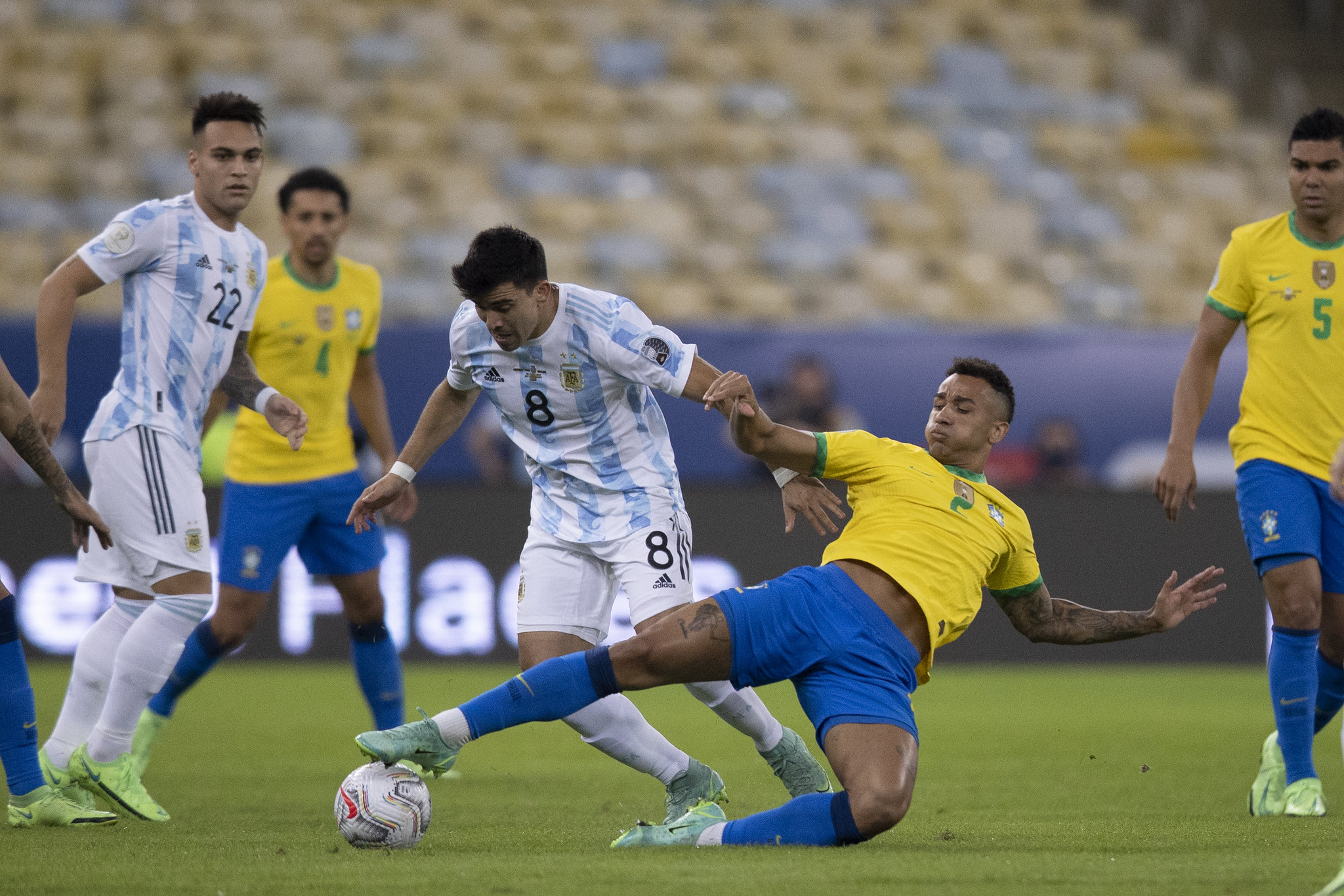 Buscando a recuperação nas Eliminatórias da Copa do Mundo de 2026, Seleção Brasileira enfrenta a Argentina de Messi e companhia no Maracanã