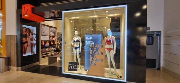 Lojas estarão com identificação nas vitrines, apontando as promoções por Shopping Vitória/Divulgação