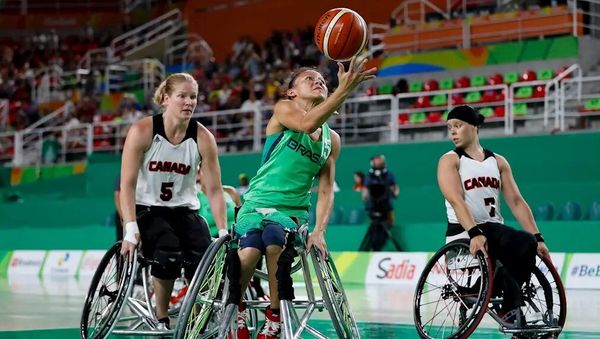 Basquete em cadeira de rodas do Brasil vai enfrentar os Estados Unidos