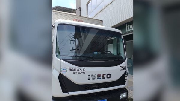 Caminhão de prefeitura do Sul do ES é roubado em assalto no Rio de Janeiro 