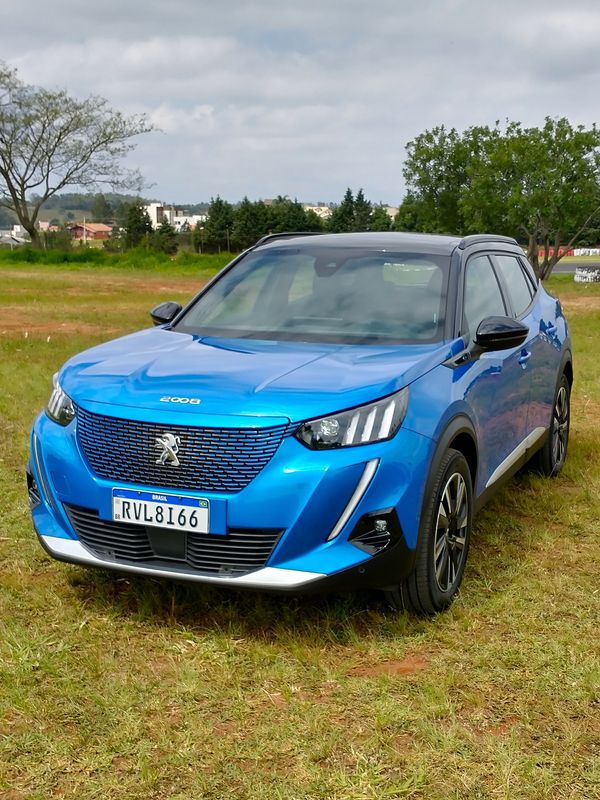 Peugeot e-2008 GT